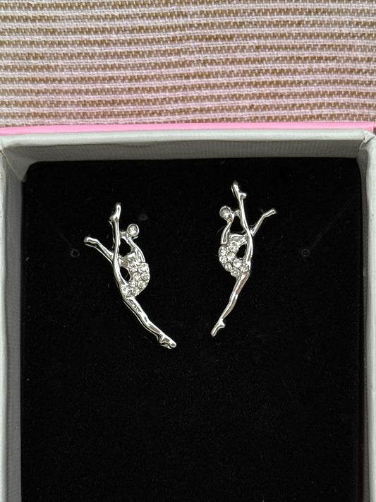 Kolczyki gimnastyczka kolor srebrny