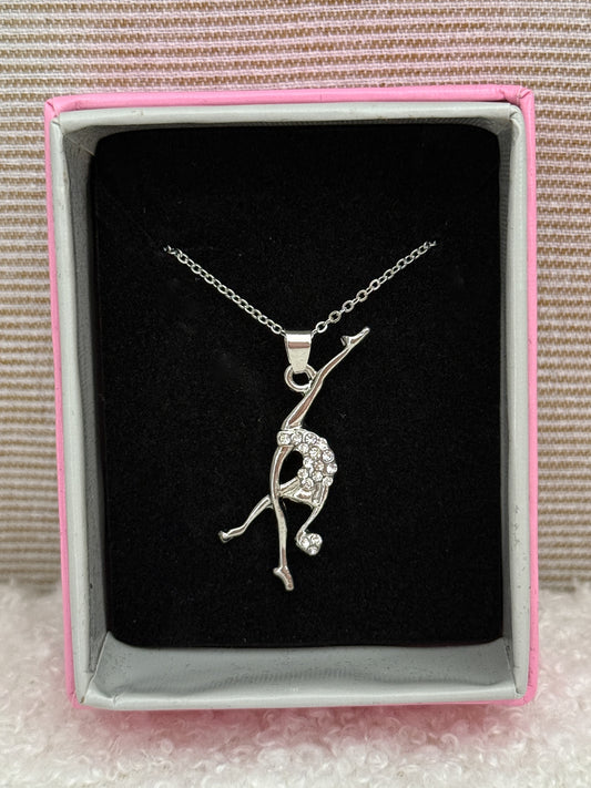 Naszyjnik gimnastyczka piłka z kryształkami kolor srebrny